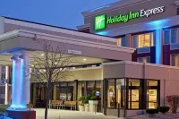 Holiday Inn Express Greater Noida Knowledge Park Hotels near Ramleela Ground Aichhar