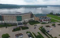 Grand Harbor Resort Các khách sạn gần Dubuque Arboretum and Botanical Gardens
