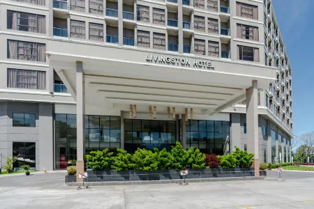 Livingston Hotel Отели рядом с достопримечательностью «Puu Jih Syh Temple»