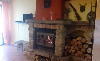 2 Bedrooms House with Enclosed Garden at Travo - Housity
