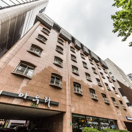 Lavita Hotel Отели рядом с достопримечательностью «Станция метро Cheongdam»