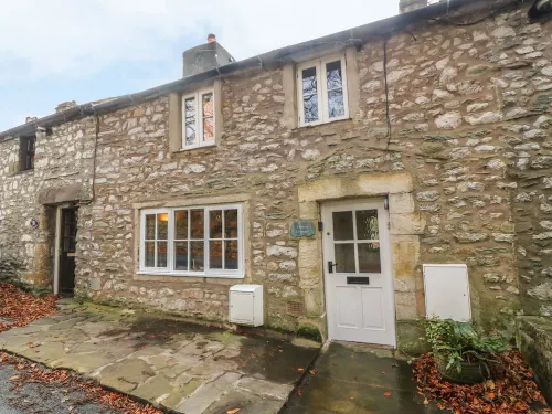 2 Storrs Cottages - Homestays