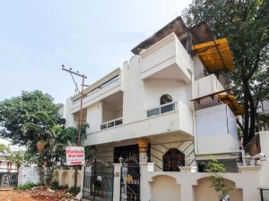 OYO Flagship R-Residency Near Birla Mandir