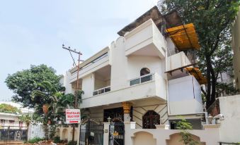 OYO Flagship R-Residency Near Birla Mandir