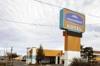 Howard Johnson by Wyndham Gallup Hotels near Speedway