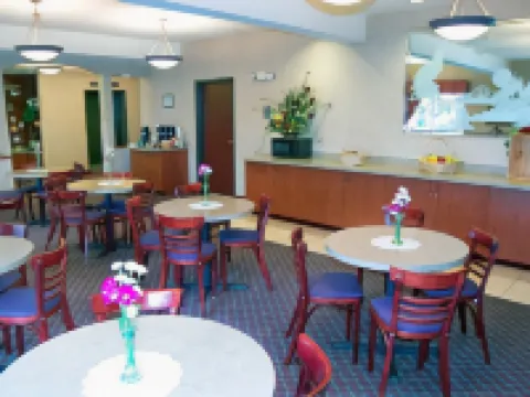 Best Western Plus Park Place Inn  Suites Hotels in Chehalis