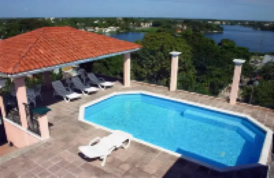 Hotel & Suites Real del Lago