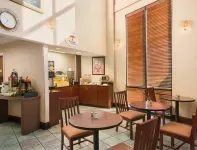 Super 8 by Wyndham Huntersville/Charlotte Area