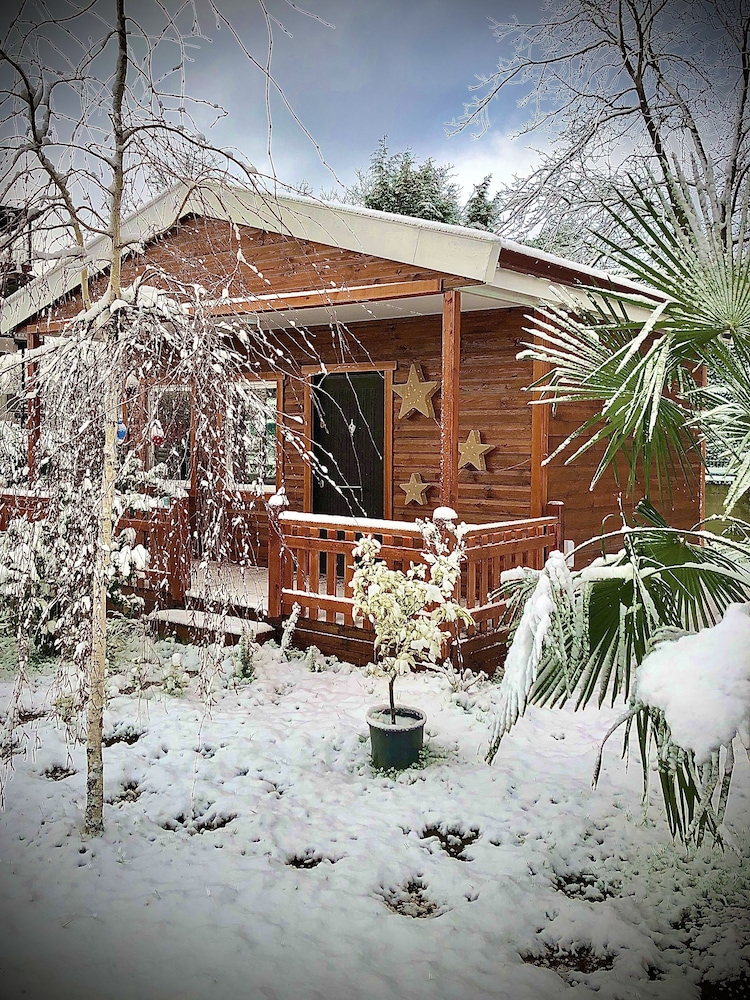 Penguen House & Bungalows (Alaska Bungalow Sapanca)