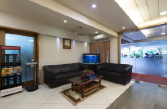 OYO 19377 팔니르 팰리스