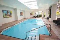 Inn at Laurel Point - Pools