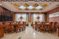 Xingji Hotel - con vistas a la montaña