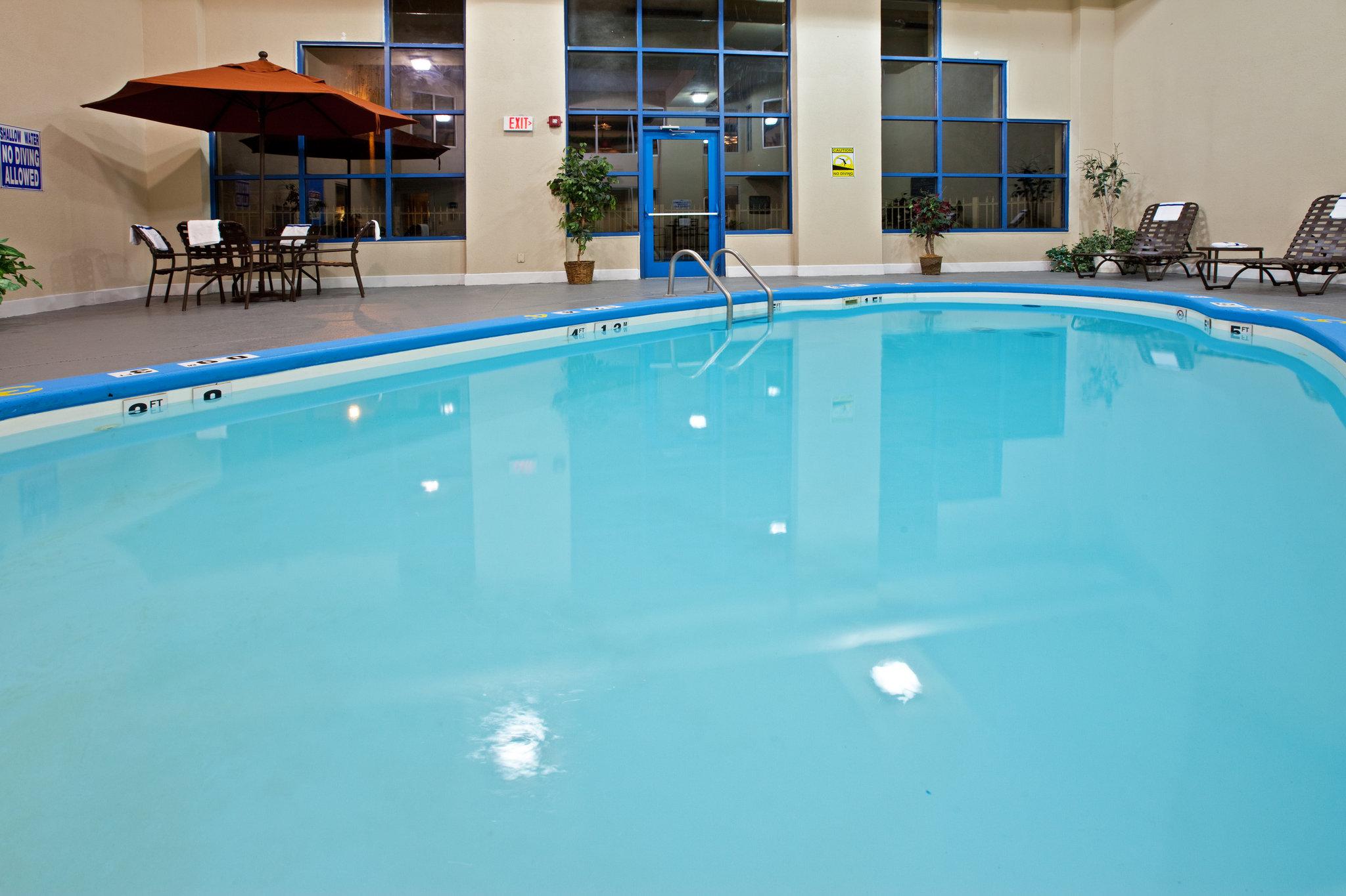 Holiday Inn Express Scottsburg, an Ihg Hotel