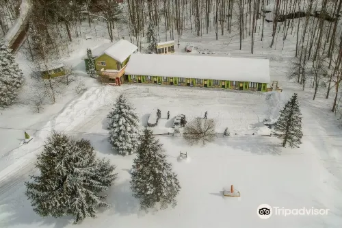 Starlite Motel & Suites