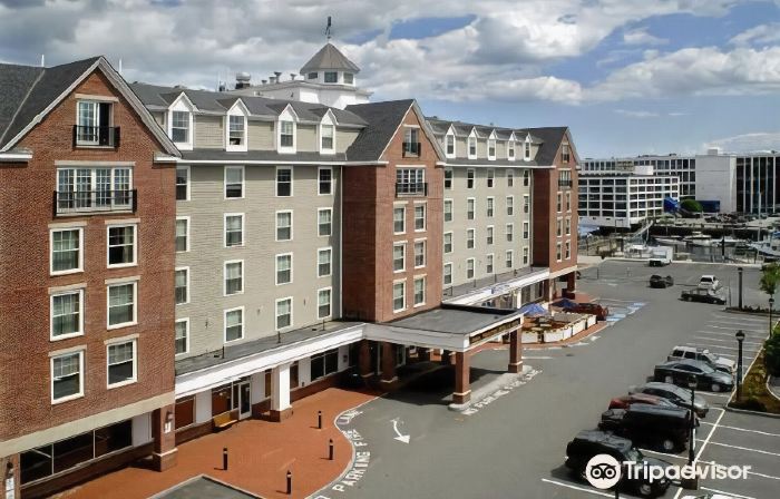 Salem Waterfront Hotel & Suites