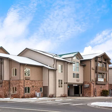 Sandpoint Hotel & Suites Downtown