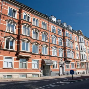 Prinsen Hotel Hotels near Aalborg St.