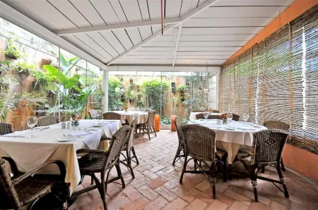 Days Inn by Wyndham Kansas City International Airport