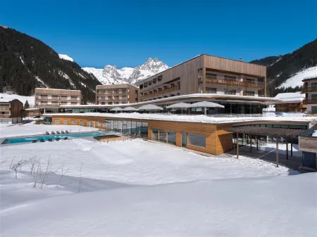 Ibis Budget Caen Hérouville Отели в г. Коломбель