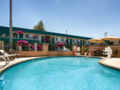 Trailside Inn Hoteles en Condado de Modoc