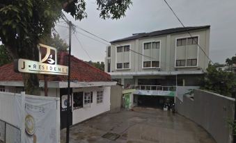 J Residence Guest House Ciumbuleuit