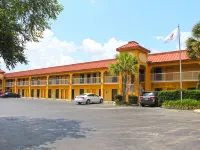 Fairview Inn & Suites Mobile Hotels near Walmart Supercenter