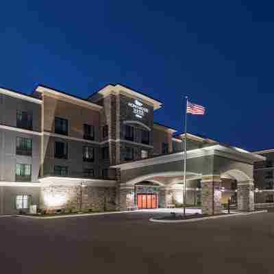 Homewood Suites by Hilton Cleveland/Sheffield Hotel Exterior