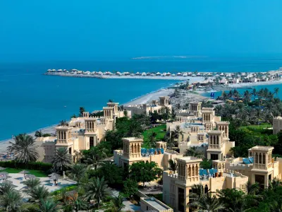 Action Hotel Ras Al Khaimah Hotel dekat American University of Ras Al Khaimah