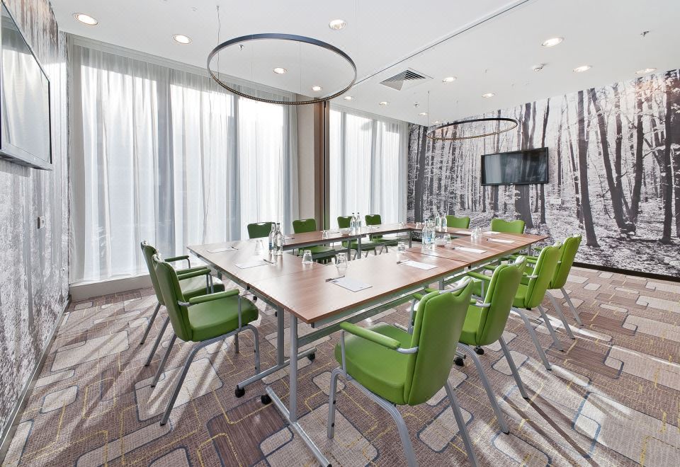 Hampton by Hilton London Waterloo 로비 전경