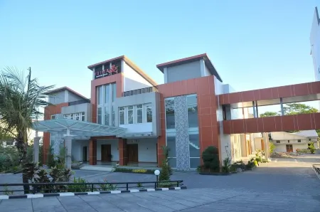 PRIMA SR Hotel & Convention Yogyakarta Отели в г. Sleman