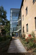 Queens's University Elms BT9