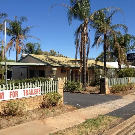 Oasis Motel