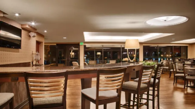 Best Western Plus Bayside Hotel