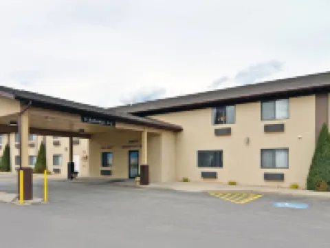 温泉村唄盟套房酒店 温泉村酒店