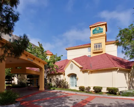 La Quinta Inn & Suites by Wyndham Fremont / Silicon Valley Hotels in Fremont