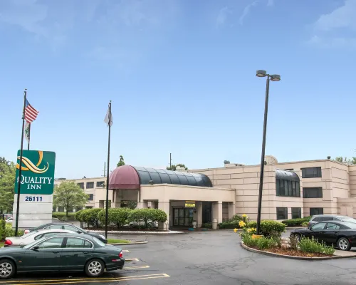Quality Inn