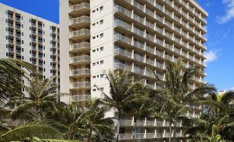 Courtyard by Marriott Waikiki Beach