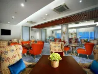 جراند دافام أنكول جاكرتا Hotels near آنكول