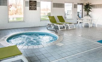 Bluffton Inn & Suites