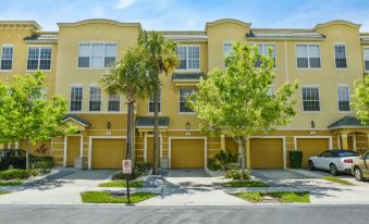 Orlando Resort Rentals at Universal Boulevard - Housity
