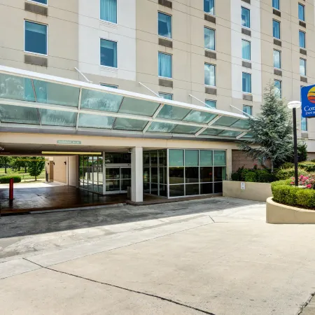 Comfort Inn & Suites Presidential