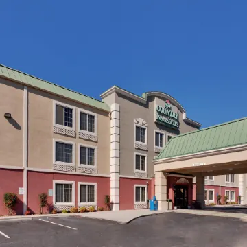 La Quinta Inn & Suites by Wyndham Knoxville North I-75 Отели в г. Пауэлл
