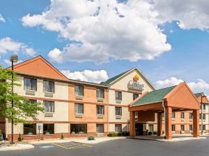 Comfort Inn & Suites Near Tinley Park Amphitheater