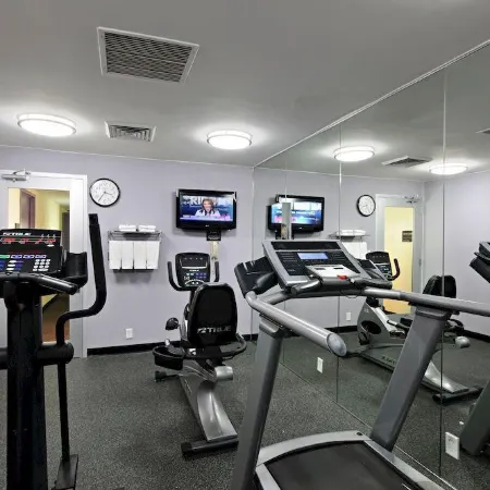 Hampton Inn Manhattan-Madison Square Garden Area Отели рядом с достопримечательностью «Парк «Хай-Лайн»»