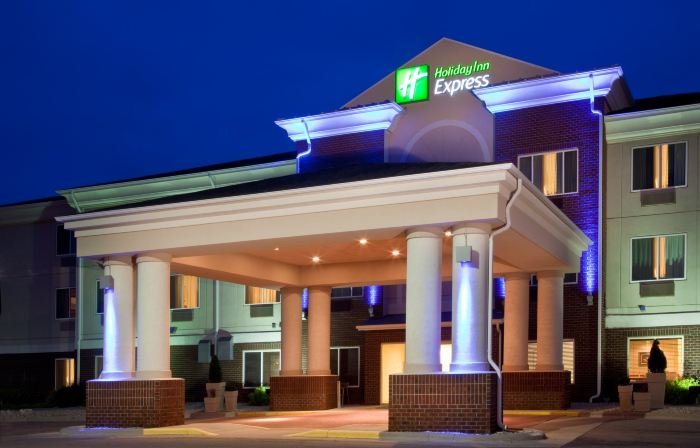 Holiday Inn Express & Suites VERMILLION by IHG