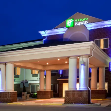 Holiday Inn Express & Suites VERMILLION by IHG