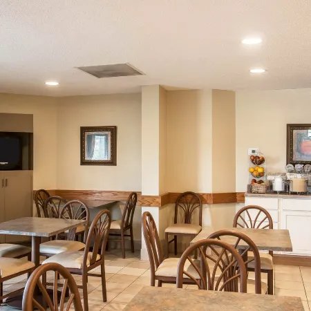 Travelodge by Wyndham Flowood