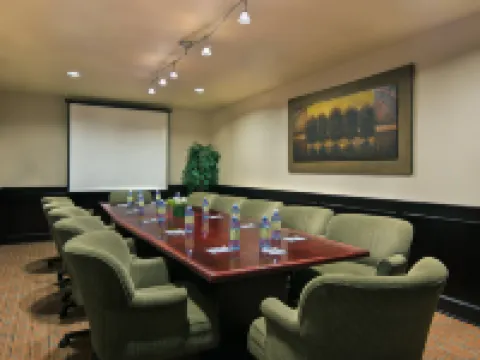 Oxford Suites Spokane Downtown Hotels in Spokane