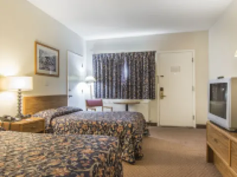 Motel 6 Moncton, NB โรงแรมในมองก์ตัน