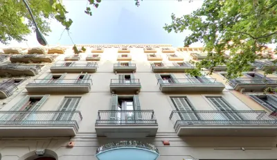 Líbere Barcelona Sant Antoni Sants-Montjuic/산츠 몬주익 호텔